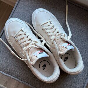 Nike Court Legacy Lift- Womens 9